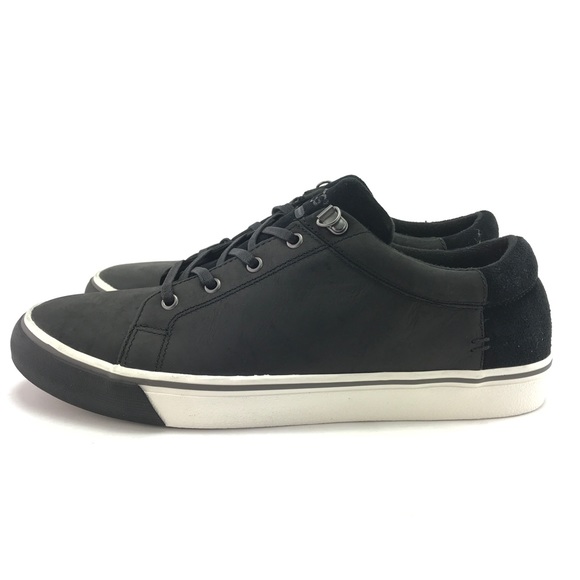 🔴 SOLD UGG Men's Brock II Waterproof Sneakers - Picture 4 of 8